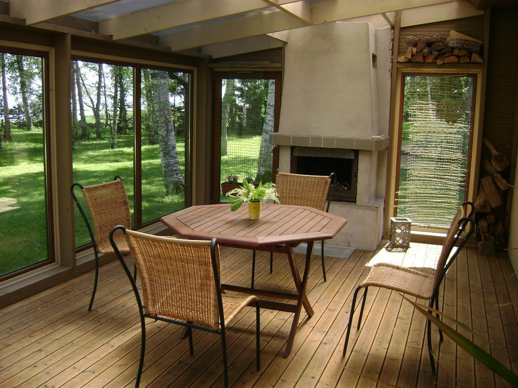 Mere Holiday House Salme Zimmer foto